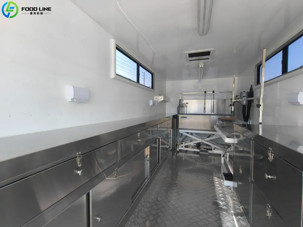 comfortable spacious dog washing trailer for pet groomers