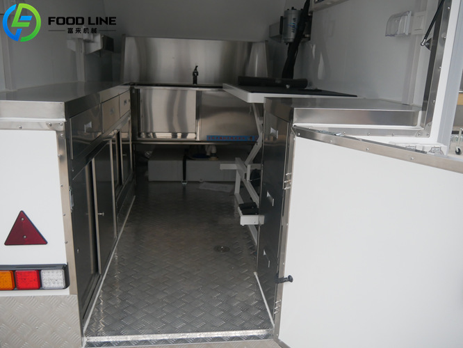 pet grooming trailer with grooming table