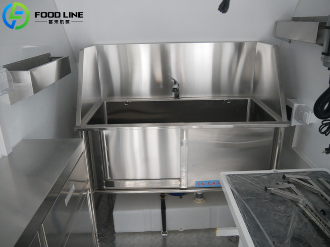 pet wash trailer with bathtub